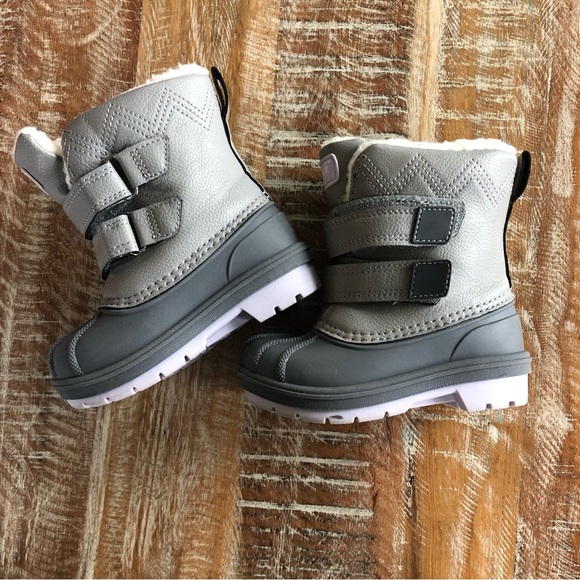 Cat & Jack girls snow boots - Picture 2 of 7